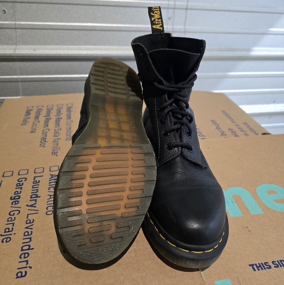 🥾 Dr. Martens 1460 Pascal Virginia Lace-Up Boots - Picture 8 of 9